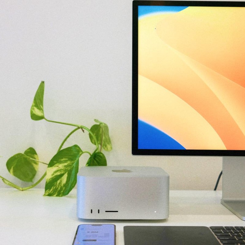Five Productivity Must-Haves for the Modern Home Office