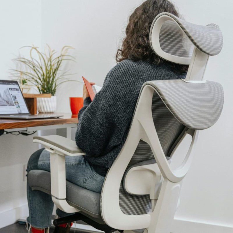Goodbye Back Pain: A Practical Ergonomics Reset